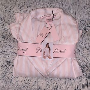 VICTORIAS SECRET PJS SET